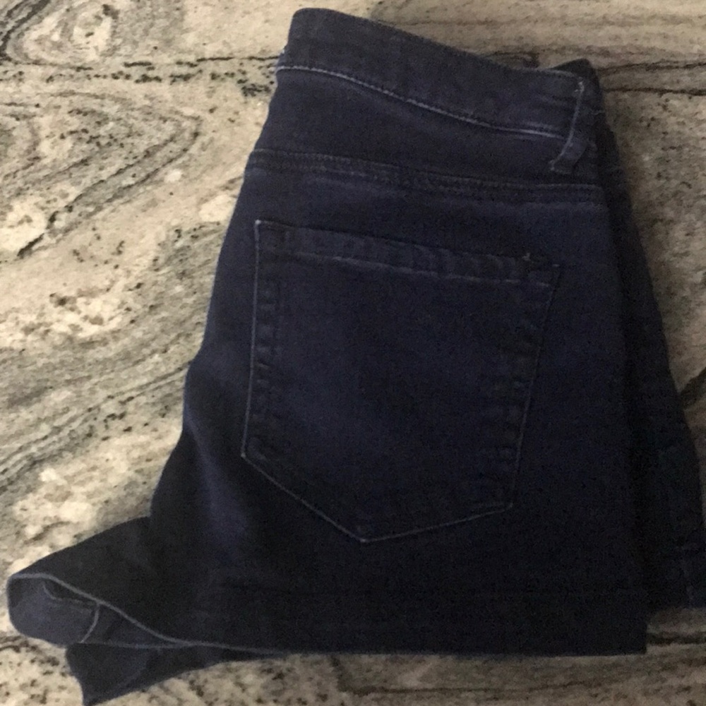 Shorts - Picture 3 of 4